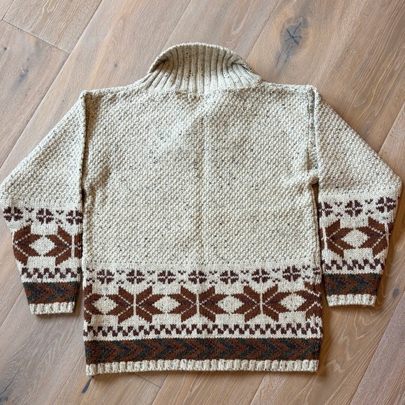 Classic Turtleneck Sweater in Cream and Brown - Picture 9 of 10